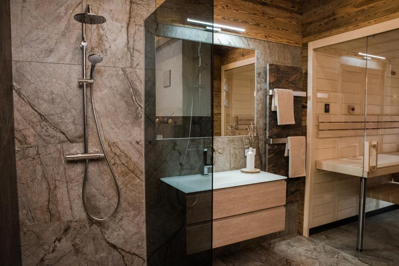 Blockhausen Luxus Chalets Oberschwarzenberg Luaran gambar