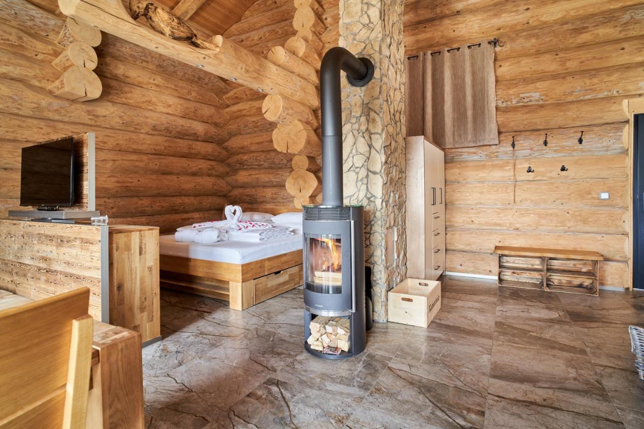 Blockhausen Luxus Chalets Oberschwarzenberg Luaran gambar