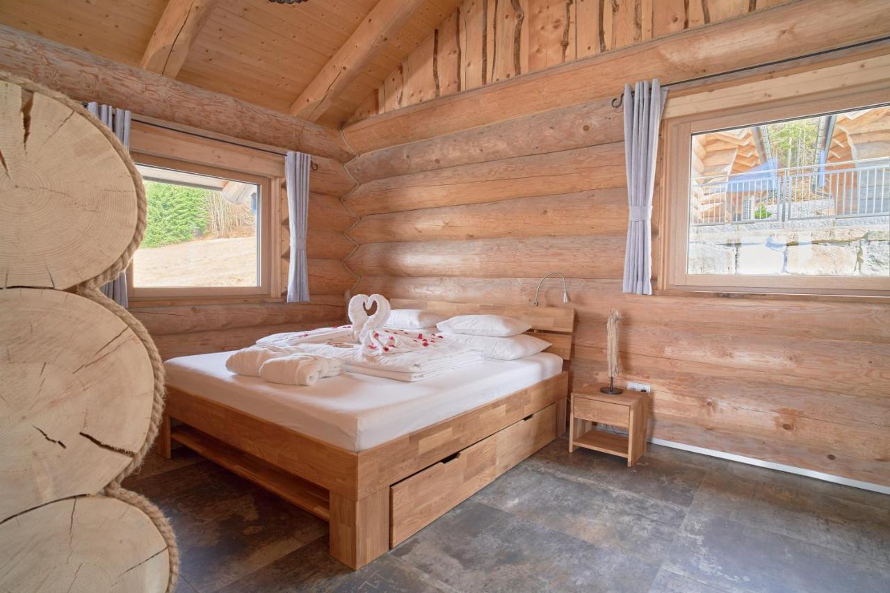 Blockhausen Luxus Chalets Oberschwarzenberg Luaran gambar