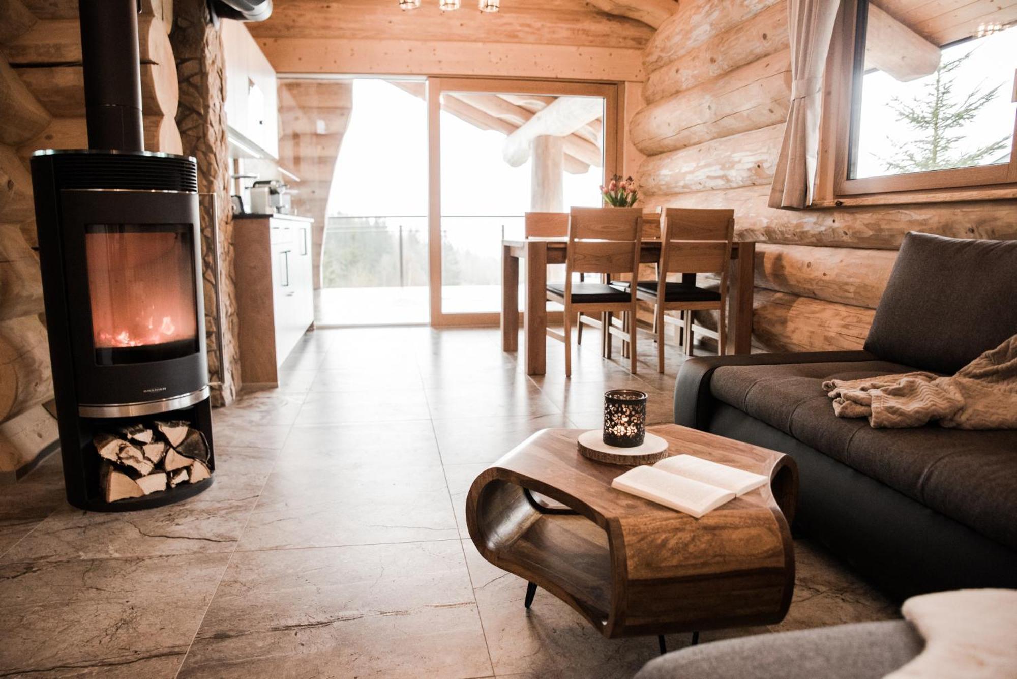 Blockhausen Luxus Chalets Oberschwarzenberg Bilik gambar